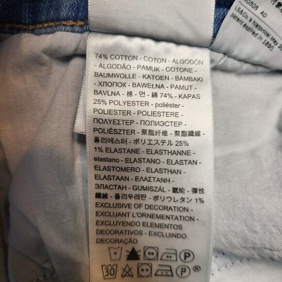 Levi's Jeans Womens 33 Light Wash Slim Stretch Distressed Denim 5 Pocket Zip Fly - Picture 4 of 11